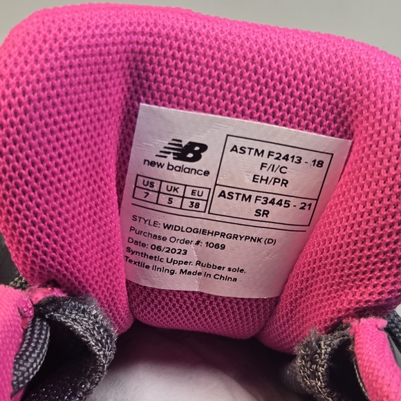 New Balance Logic Safety & Work Shoe Gray and Pink Sneakers Size 7 WIDE - Picture 8 of 9